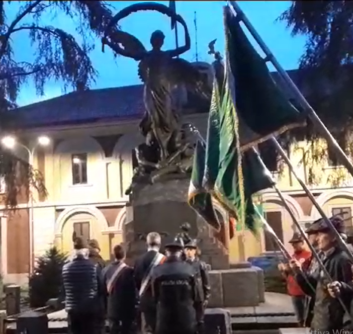 L'omaggio ai caduti, giovedì sera