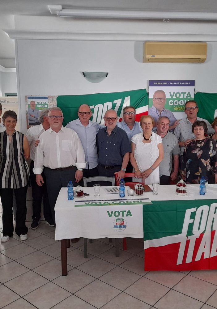 Osvaldo Coghi con la sua squadra