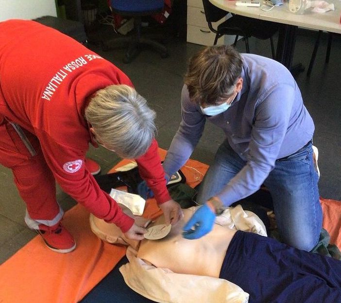 Gallarate: cardio-negozianti pronti al soccorso