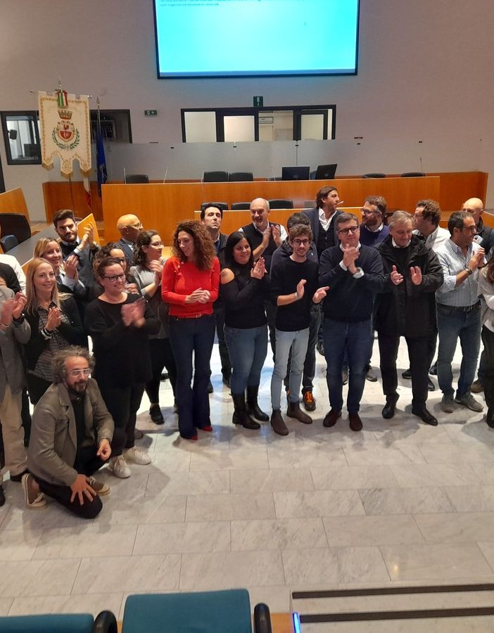 Elezioni comunali a Gallarate, partita la maratona dello scrutinio. Cassani imprendibile