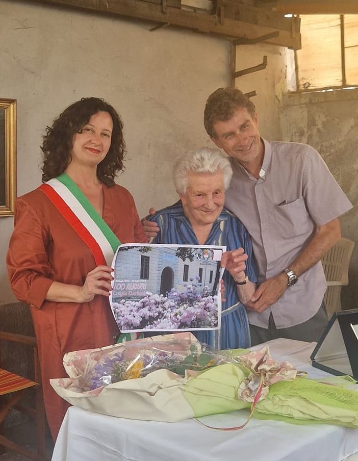 I 100 anni di Luigia Ceriani: festa e messa a domicilio