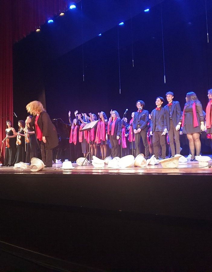 «Musica per te, don Isidoro». Gli studenti del Crespi e la musica anche in aiuto alla Marco Riva
