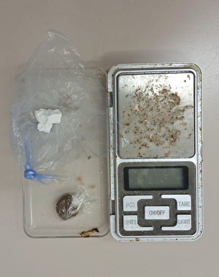 Controlli nei parchi e nelle piazze: una denuncia per spaccio di droga