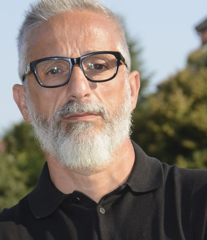 Reddito di cittadinanza, un sindaco di centrodestra fa lavorare i percettori a Melito di Napoli. «A Busto che si fa?»