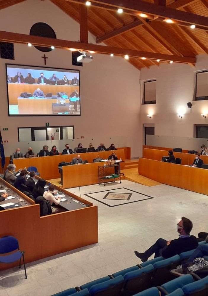 Referendum sull’ospedale unico: il Consiglio comunale di Gallarate vota no