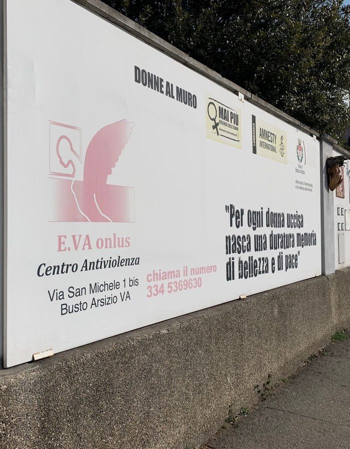Busto: il “muro delle donne” memoria di bellezza e pace