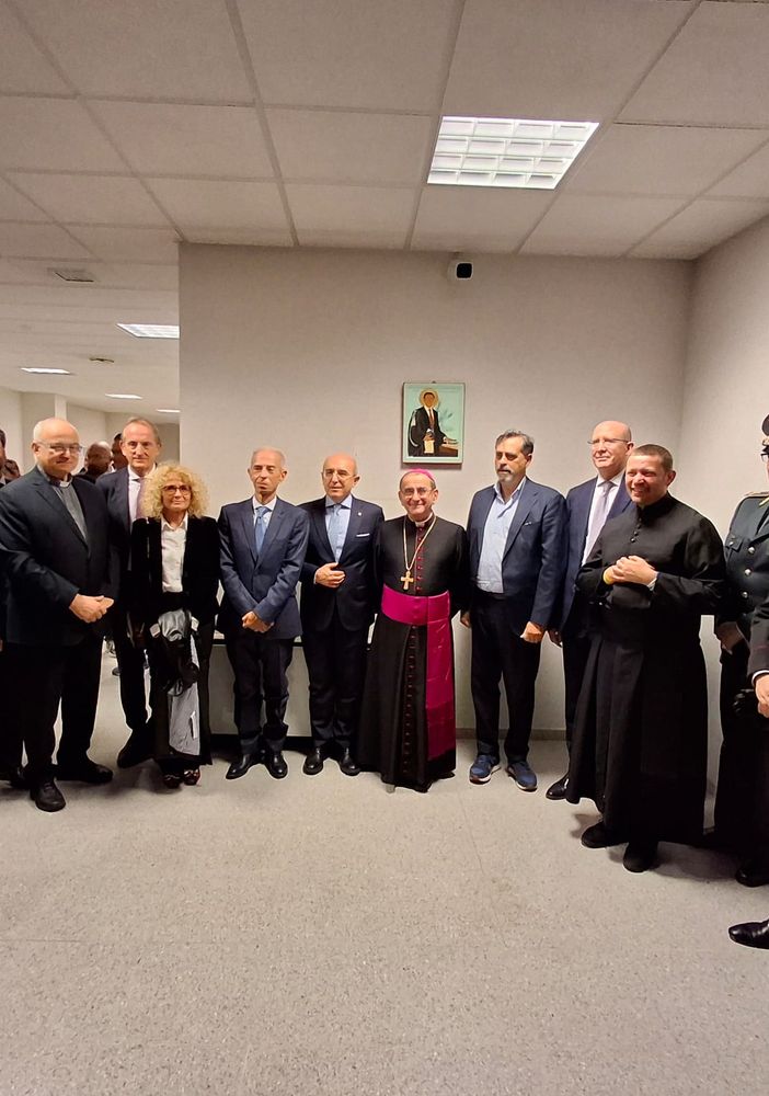 L'icona del Beato Rosario Livatino è stata appesa nell'atrio del Tribunale