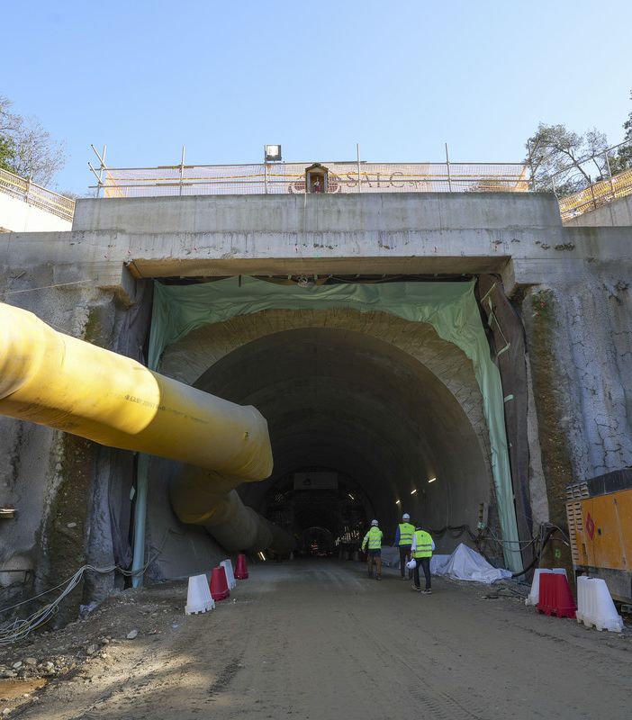 FOTO. Ferrovia T2 Malpensa-Sempione, completata l’apertura della galleria naturale