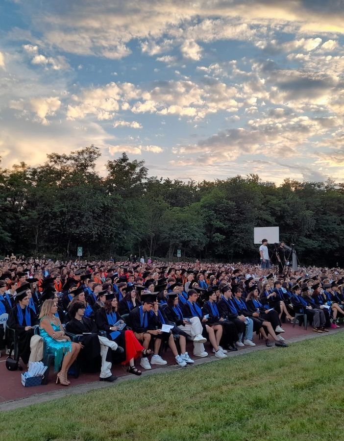 VIDEO e FOTO - Destinazione sogni: festa grande per i diplomati dell’Ite Tosi