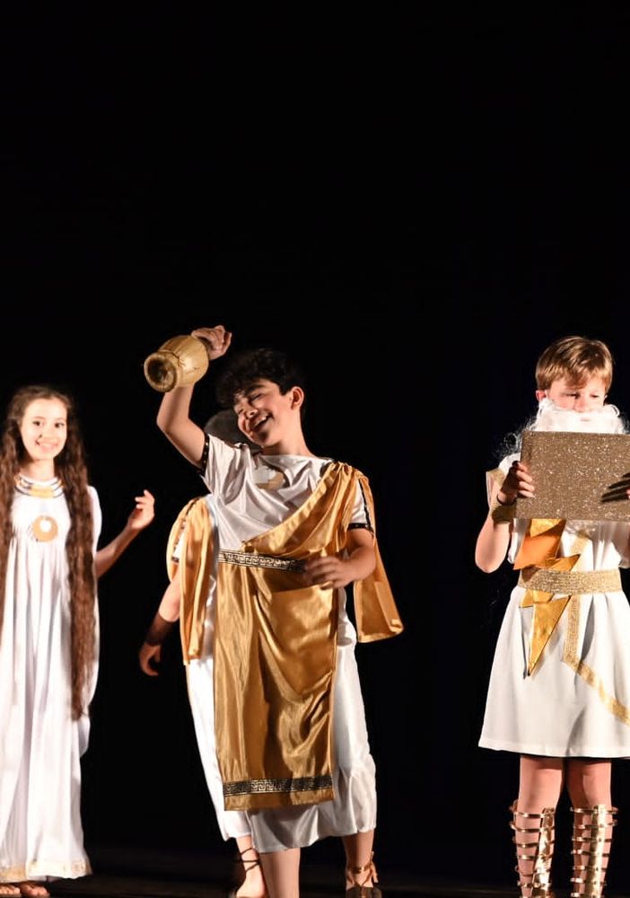 Istituto Montessori, nuova prova di forza. Teatro sold out per l’Hercules dei bambini