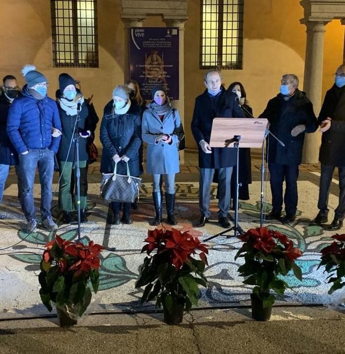 Busto conferma, ma riduce, le luminarie natalizie