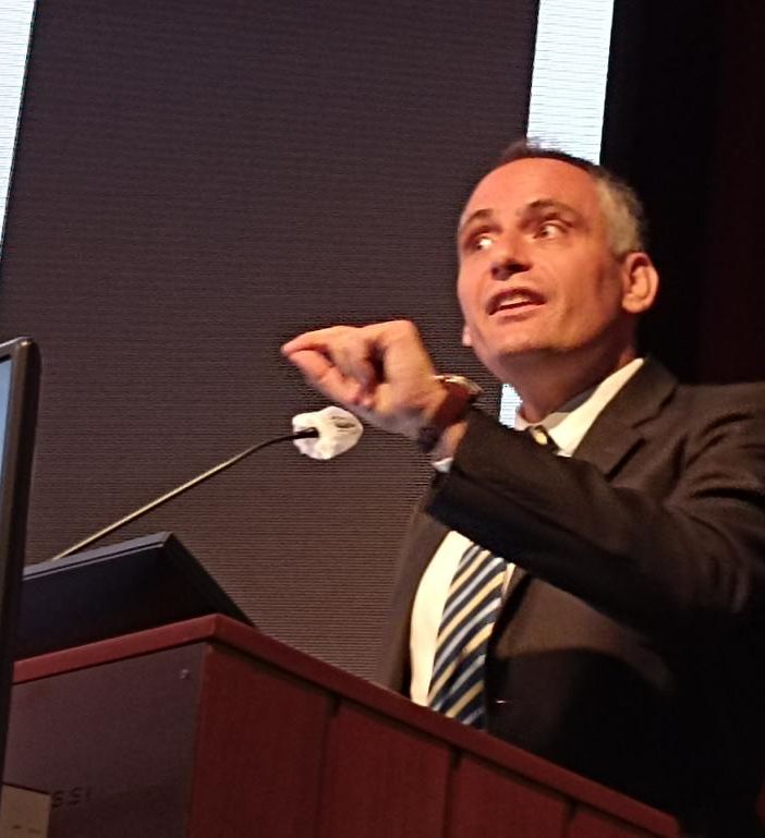 Il professor Nicasio Mancini alla guida della Microbiologia di Varese