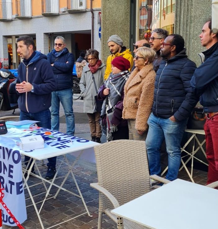 13.000 firme per l’ospedale di Gallarate e non solo: Obiettivo Comune incalza Regione Lombardia