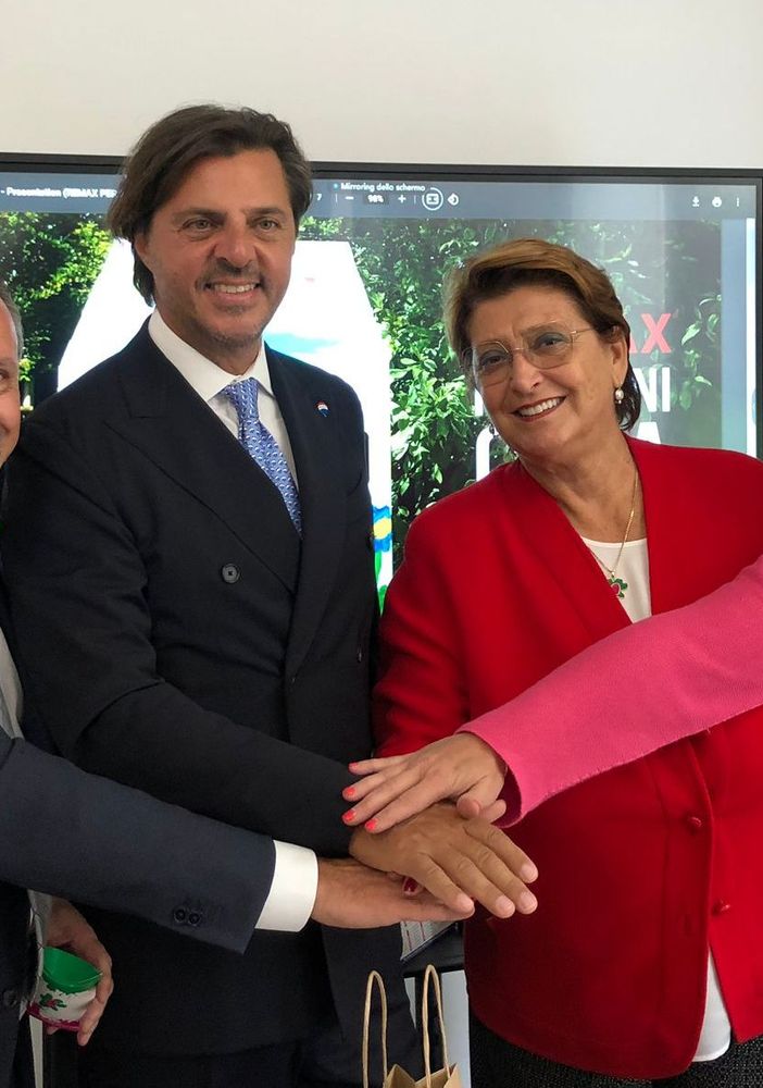 Un fiore ad ogni casa venduta per sostenere la “Bianca Garavaglia”