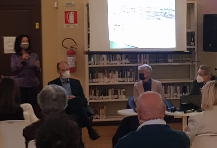 La conferenza, aperta dalla vicesindaco Manuela Maffioli