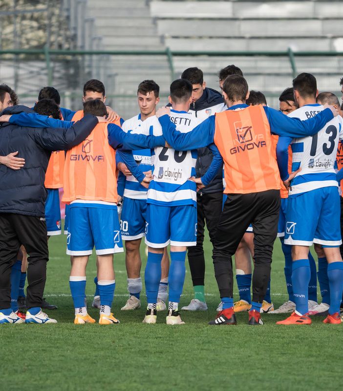 L'abbraccio dei tigrotti non può mai mancare (foto di Marco Giussani)