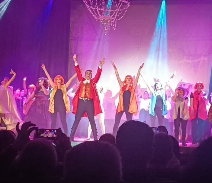 Una scena del musical &quot;Questo sono io&quot;