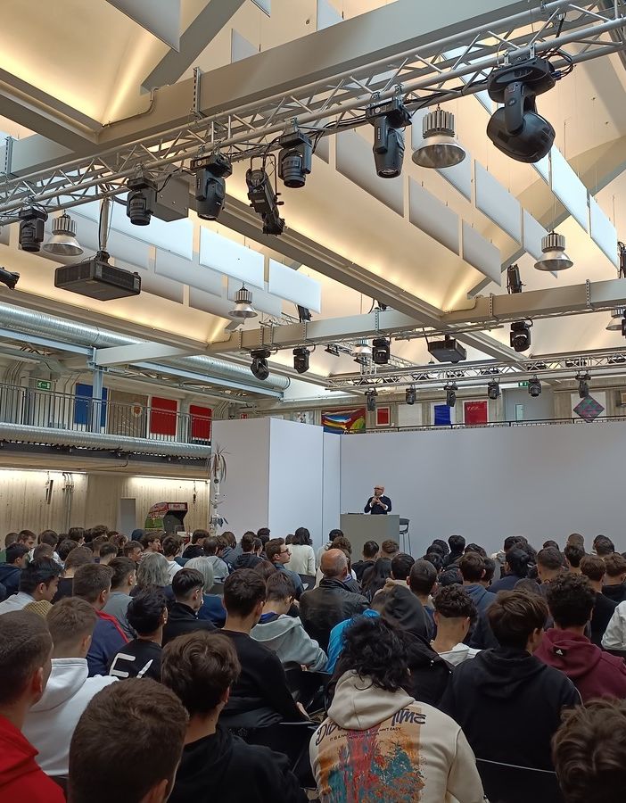 FOTO. Campus Reti: 230 studenti delle scuole superiori del territorio partecipano al Reti Tour