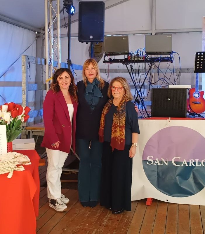 Sara Tosi e Luisa Sternfeld Pavia con Luana Radici