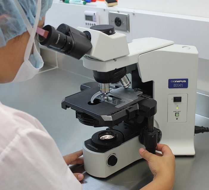 Giornata nazionale del tecnico di laboratorio biomedico. Che c’è e lavora, anche se non si vede