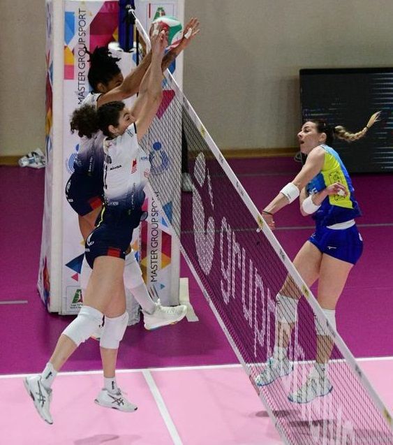 La gara Omag-Lpm (foto Pietro Masini)