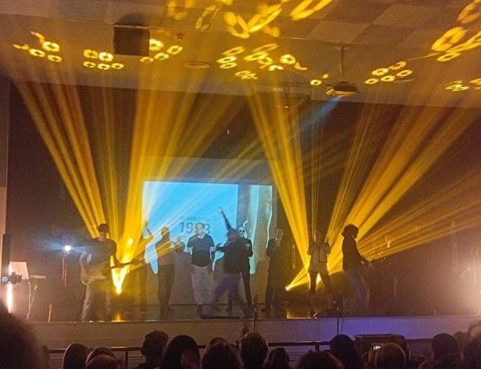 “Va sco-per-te”: serata Vasco in sostegno ad Apar – Associazione piccoli animali randagi
