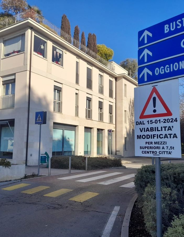 Via V Giornate, Cassano Magnago