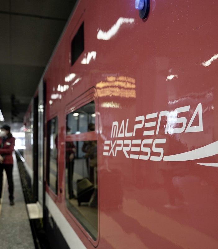 Nel post covid cresce l’uso del treno per Malpensa. Parte la riqualificazione della flotta