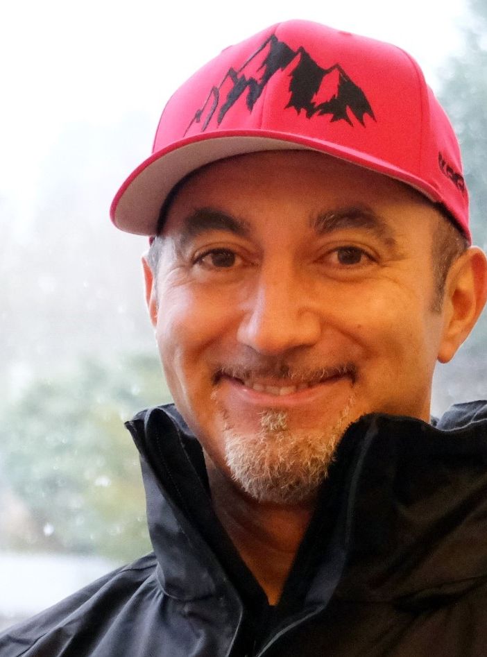 Alessandro Di Lorenzo (foto di Sergio Brunetti). Sotto, Alice Fimiani