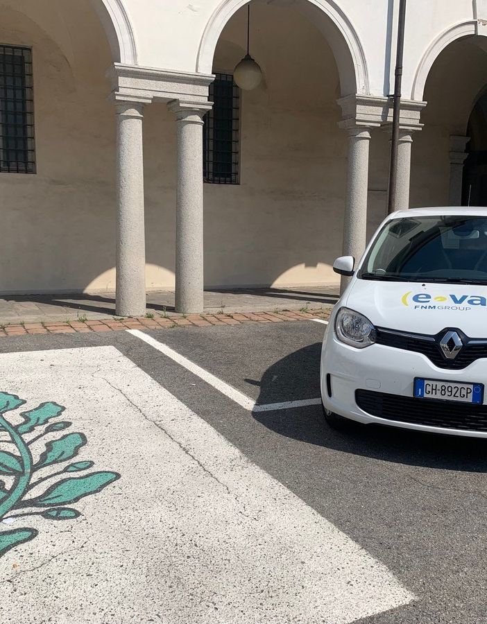 Cresce il servizio di car sharing a Busto: auto elettrica in condivisione tra Comune e cittadini