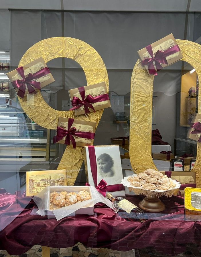 Novant’anni di Pasticceria Bianchi. Festa a Gallarate