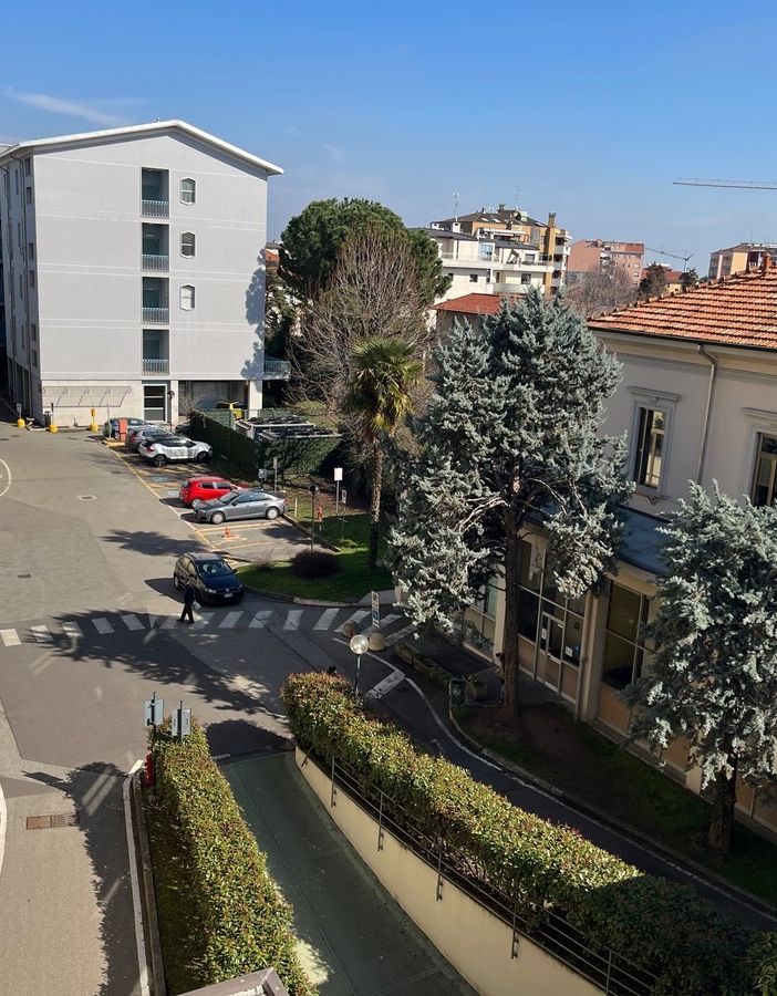 L'attuale ospedale di Busto visto dagli uffici della direzione Asst