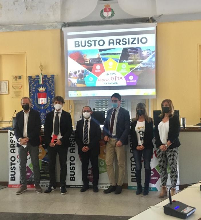 La presentazione  dell'operazione &quot;Busto la tua nuova città su misura&quot; in Comune