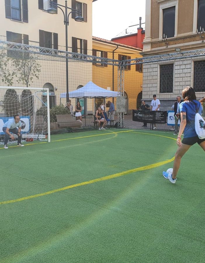 Lo sport si mette in piazza con la solidarietà