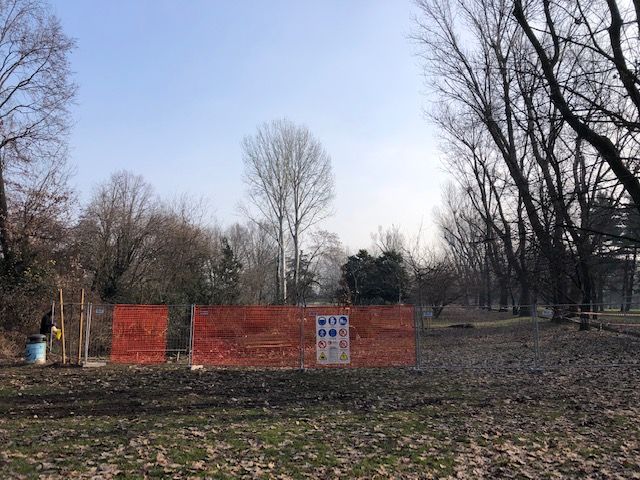 Il cantiere al laghetto del Parco Castello di Legnano