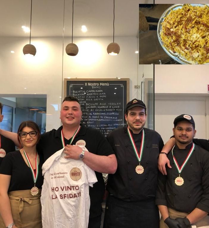 FOTO E VIDEO. A Busto la sfida per il “Carbonara day”: un chilo di pasta in un’ora