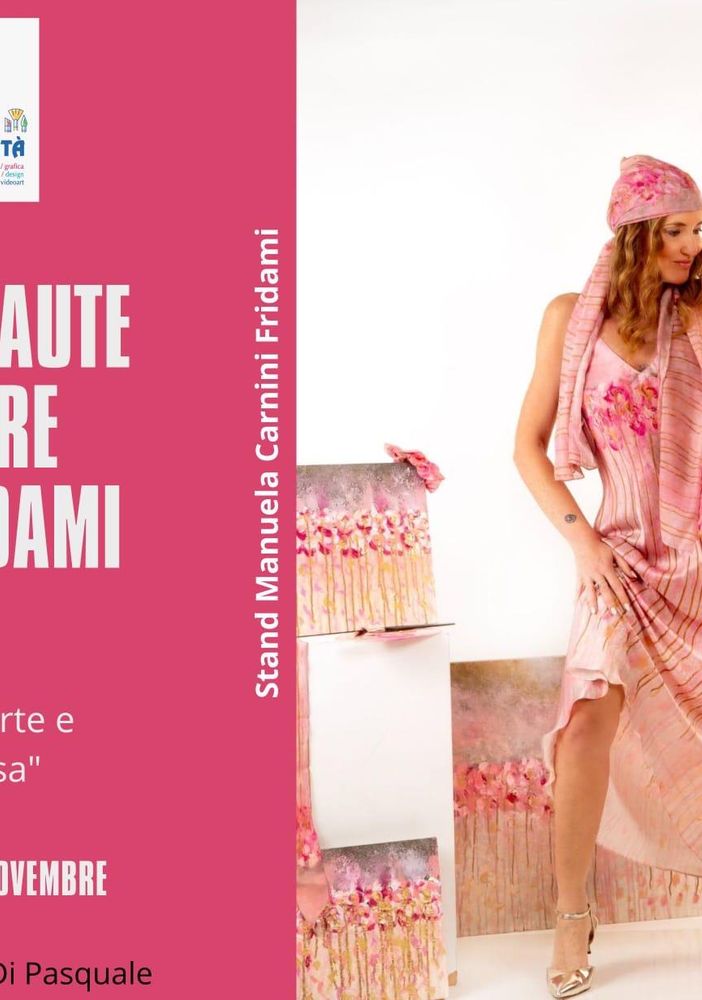 Manuela Carnini: l'arte si veste di seta, la sfilata e le mostre in arrivo