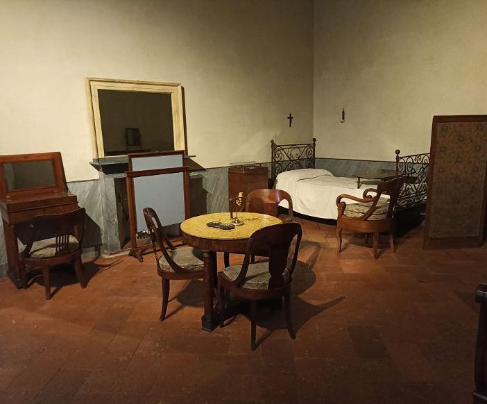 La Famiglia bustocca “irrompe” nella casa del Manzoni