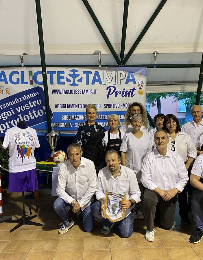 In campo per la solidarietà con gli “Amici del Gamba”. E le vecchie glorie scalpitano
