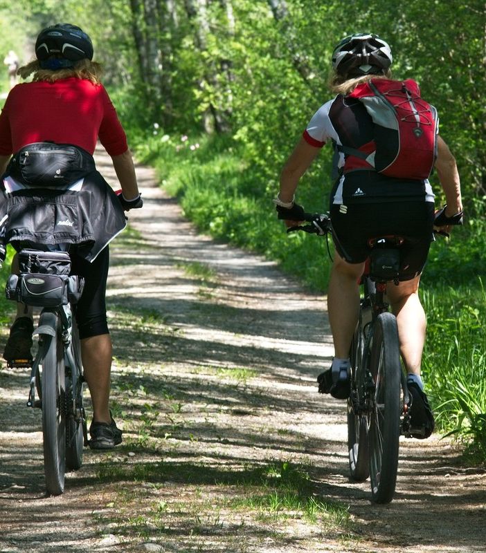 Charity Bike for Bosnia, anche Busto pedala