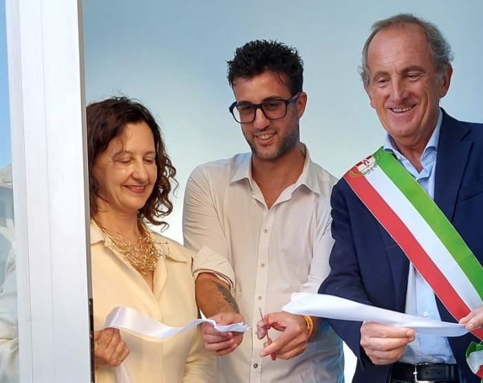 Ex studente dell'Icma lancia il suo teatro di posa: «A Busto realizzo il mio sogno»