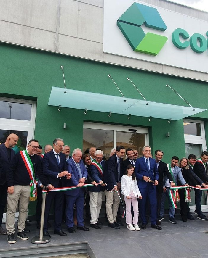 Taglio del nastro per la nuova sede di Coinger: «Un patrimonio delle nostre comunità»