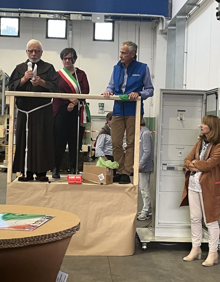 FOTO E VIDEO. Comerio Ercole, porte aperte al futuro: «In oltre 130 anni abbiamo già vissuto momenti simili, affrontiamoli insieme»