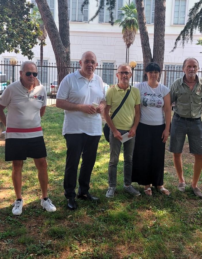 «Rumori e vibrazioni sono ormai insostenibili». A Castellanza i cittadini vogliono risposte