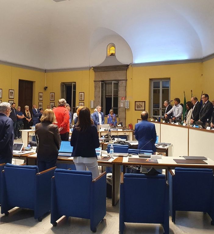 Cessione di Agesp Energia, battibecchi in Consiglio. Il sindaco: «Non una svendita ma una bella operazione»