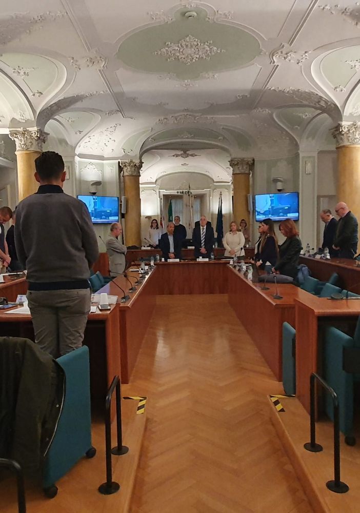 Il Consiglio provinciale si apre nel ricordo di Mirella Cerini: «Un riferimento per tutti i sindaci»