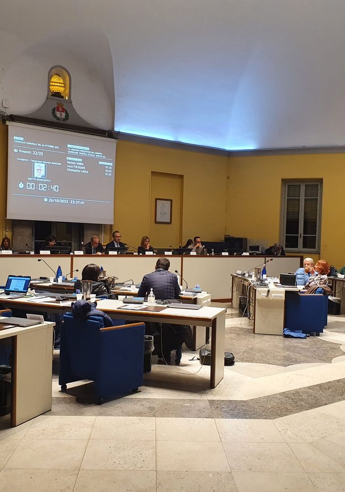 Busto, Maggioni (Pd) attacca la maggioranza: «Ha rinunciato a vigilare sulla sanità locale»