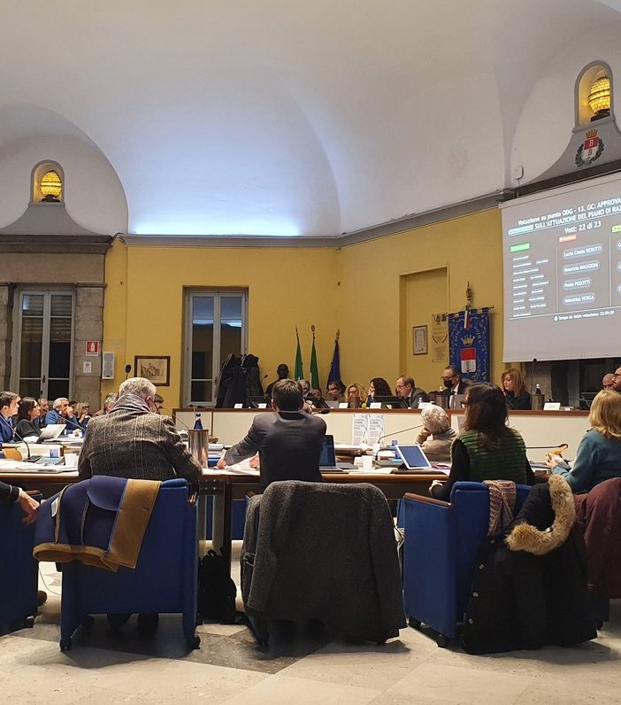 Agesp Energia, ok del Consiglio alla vendita. La minoranza: «Quali sono le prospettive?»