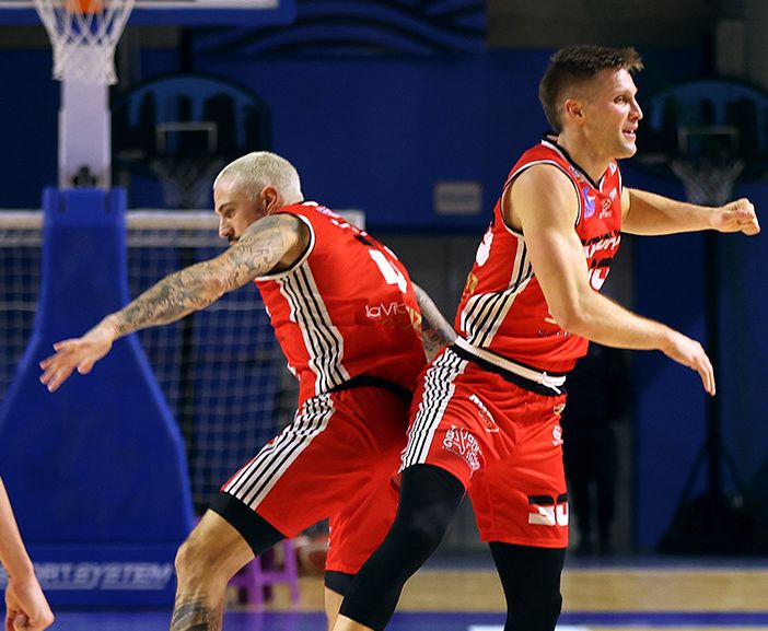 Larga vittoria a Caserta per i Knights