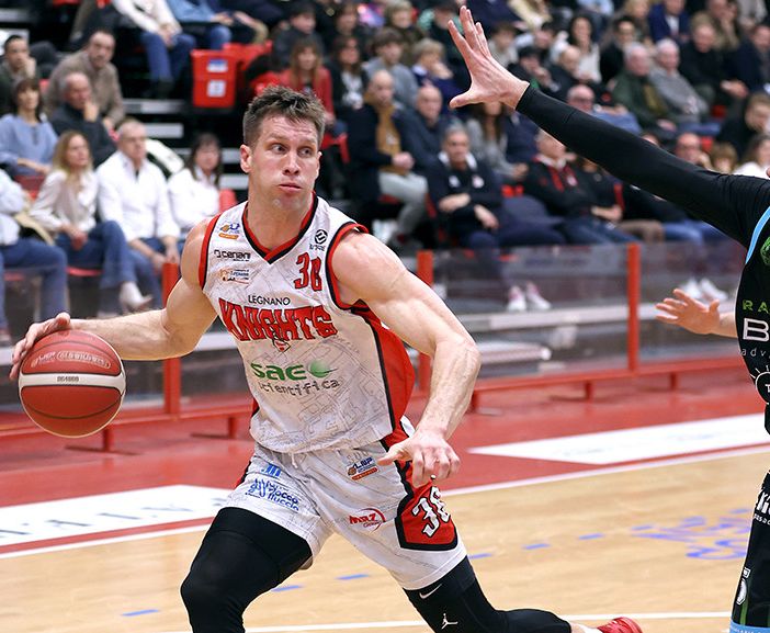 Basket, serie B: Legnano trionfa contro Faenza. 81-72 in una gara combattuta